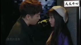 大量国产激情视频mv,激情燃烧的岁月，视觉盛宴的视听之旅