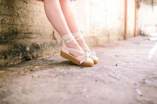 国产丝袜小白鞋视频,国产时尚潮流新风尚