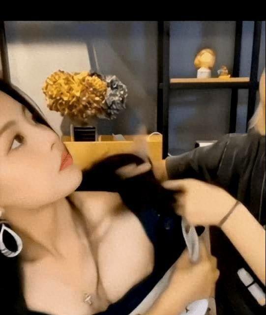 国产穿环露出视频,时尚潮流背后的风险与警示